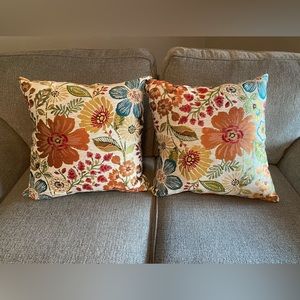 Floral Throw / Accent Pillows